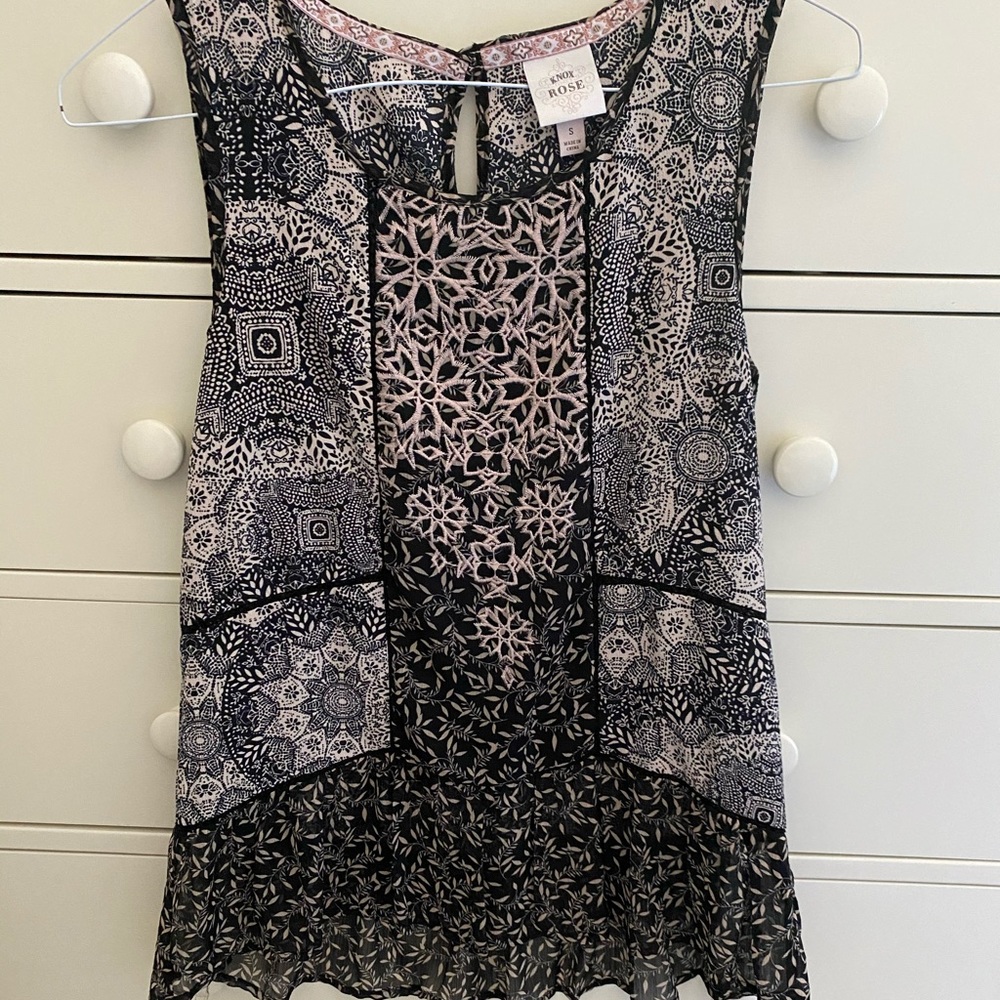 Women’s Knox Rose Sleeveless Top